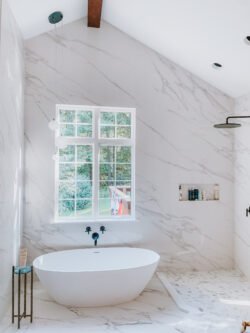 bath remodeling contractors